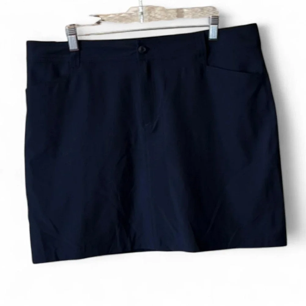 Eddie Bauer Navy Blue Active Skort, Women's Size‎ 14